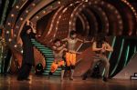 Hrithik Roshan, Shahid Kapoor on the sets of Just Dance in Filmcity, Mumbai on 2nd Sept 2011 (37).jpg